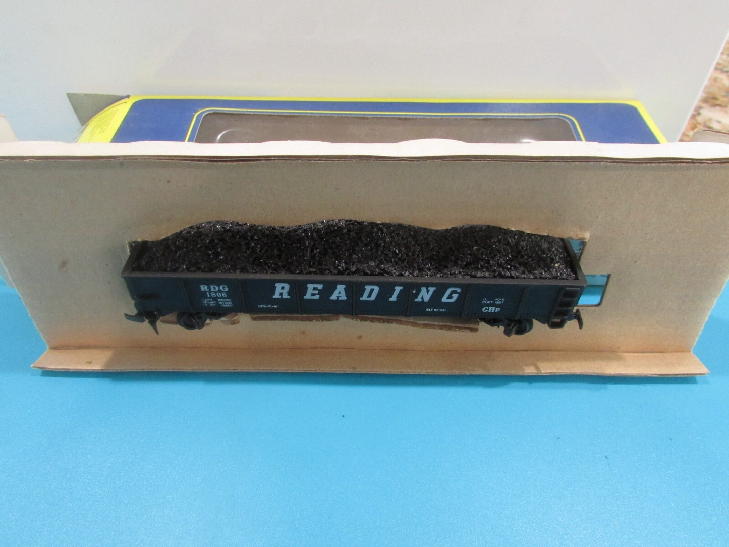 HO Scale AHM 5536 Gondola with Load READING#1806