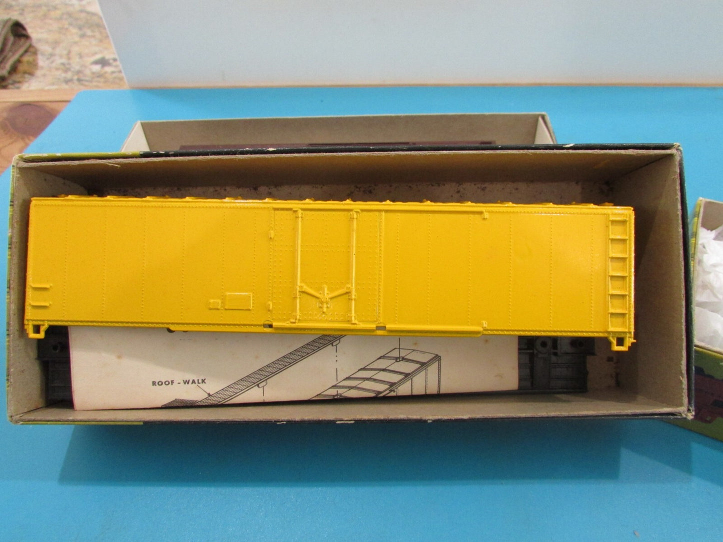 HO Scale Roundhouse Assorted Freigth Cars Kits Undecorated Lot#1611