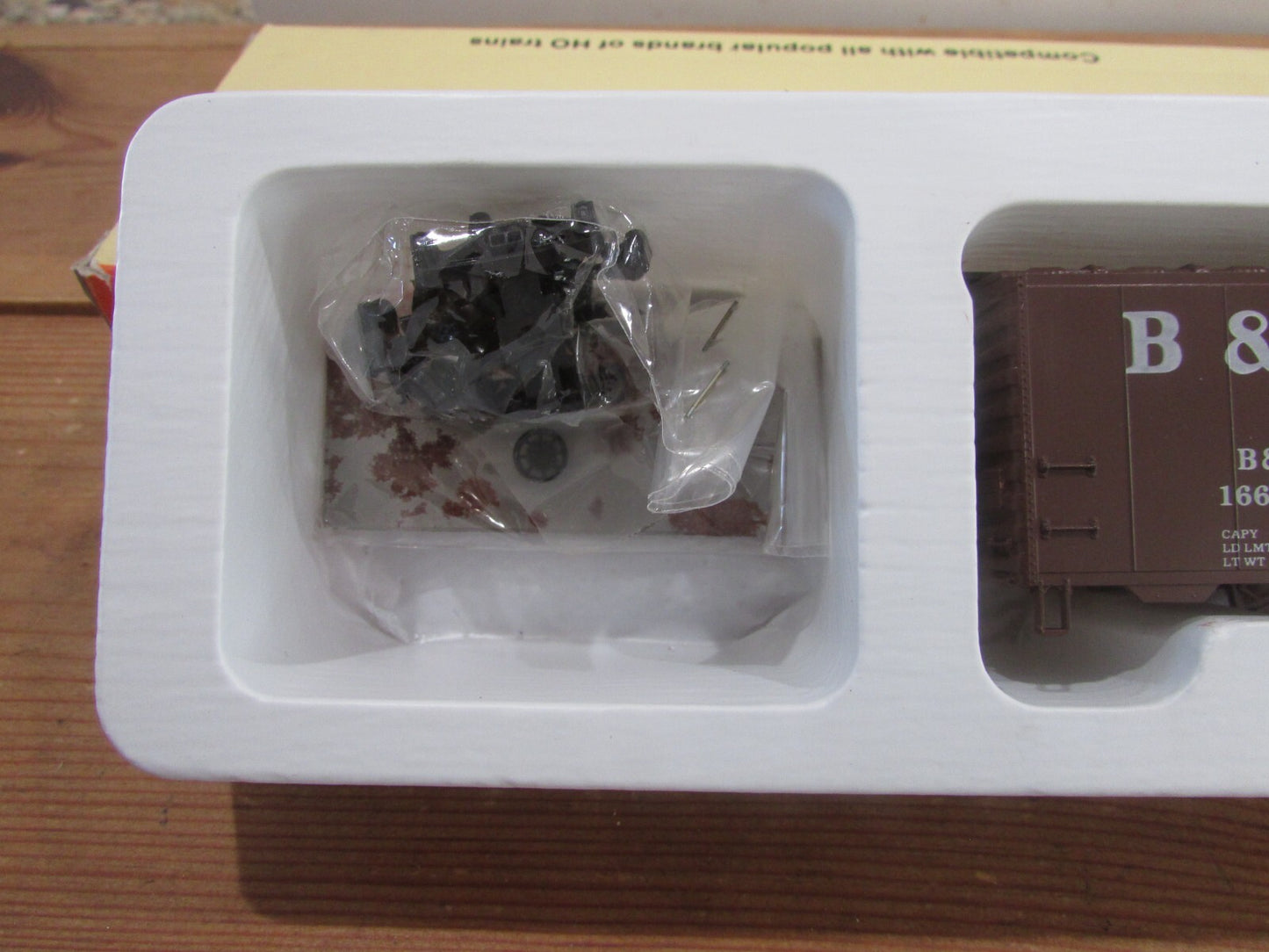 HO Scale Con-Cor 40' Box Car Kit Baltimore and Ohio #166021 LOT#3592