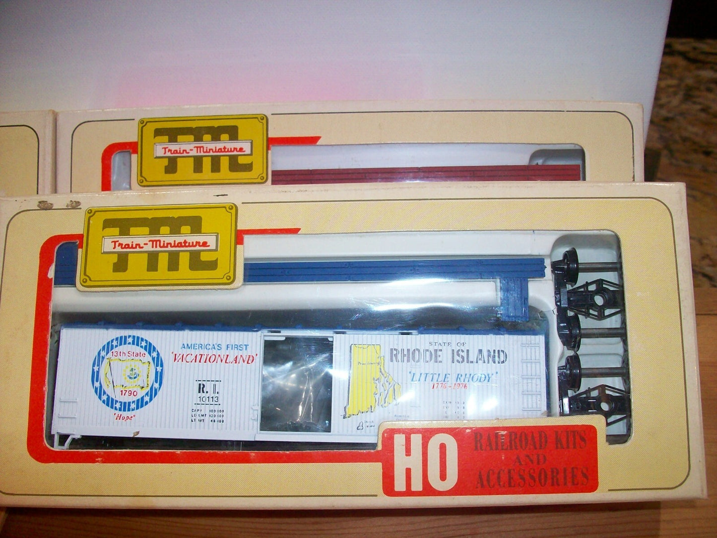 HO Scale (6) Assorted Train-Miniature Commemorative Cars Lot#0392