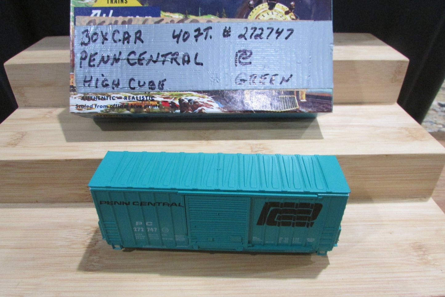 HO Scale Athearn 40ft OB Hi-Cube Box Car Penn Central PC#272747 ATH5187