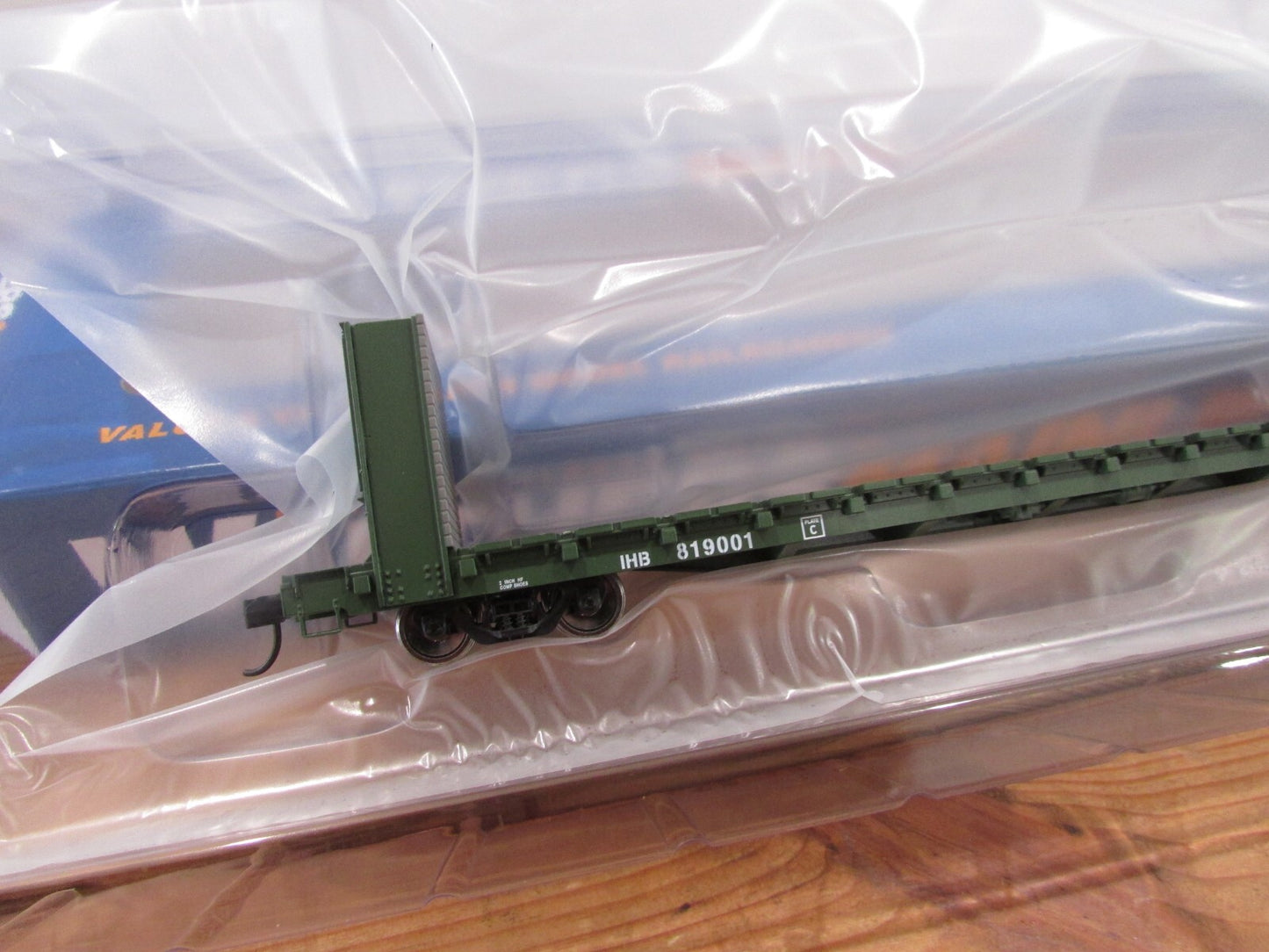 HO Scale Walthers P-Standard 60' Bulkhead Flatcar Indiana Harbor Belt Lot#3092