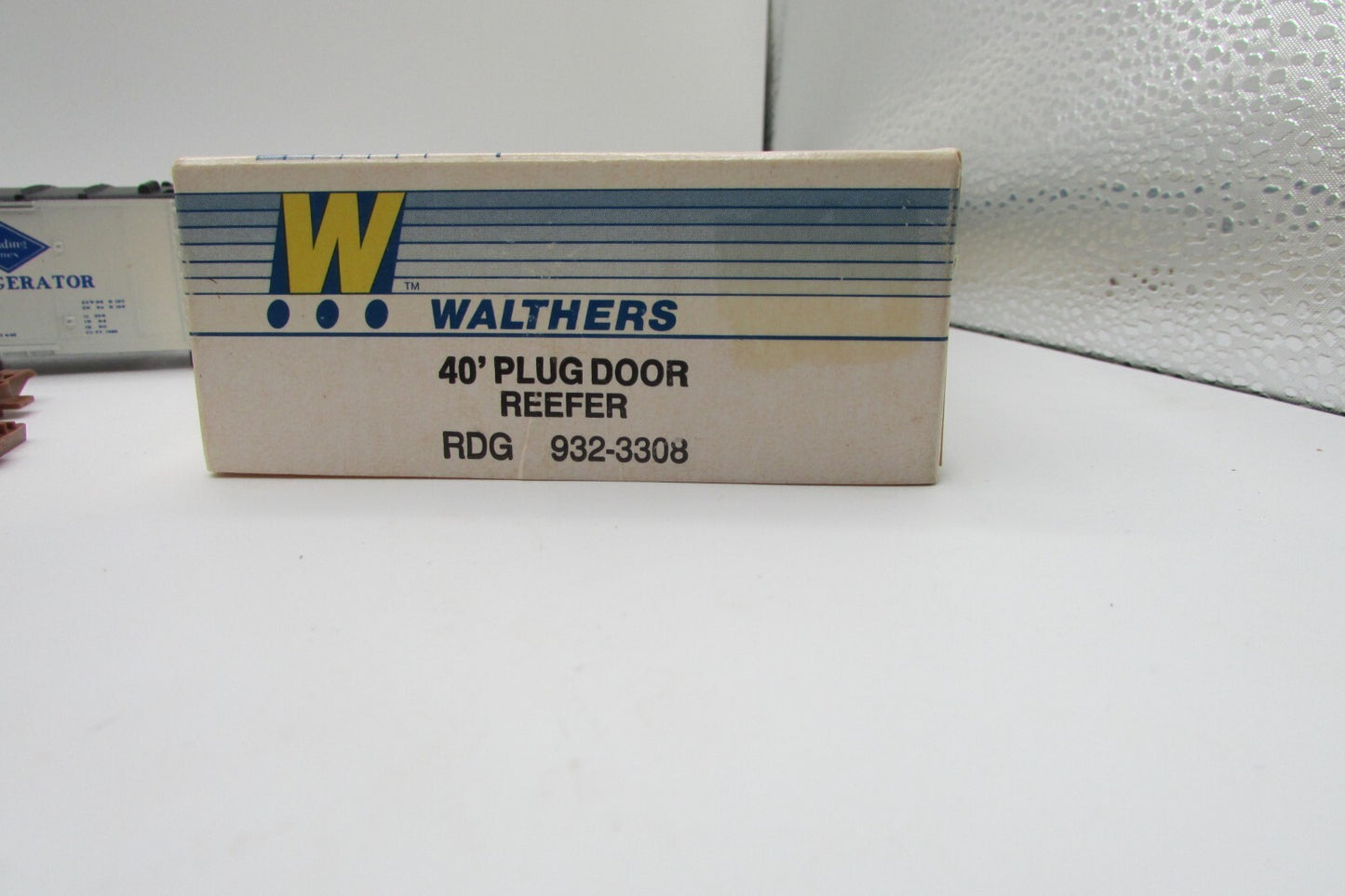 HO Scale Walthers 932-3308 40' Plug Door Reefer Reading #202 WAL4871