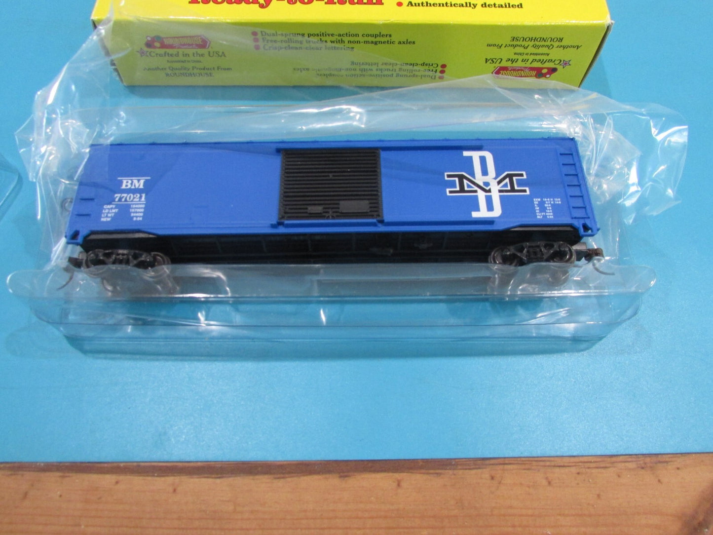 HO Scale Roundhouse (3) R-T-R 50' AAR Single Door Freight Cars B&M Lot#2417