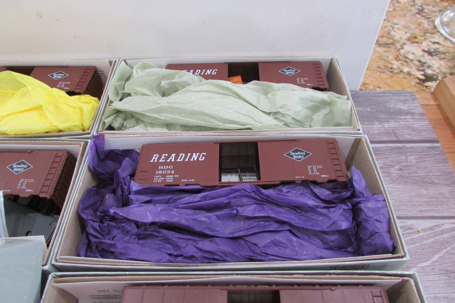 HO Scale (6)C&BT Shops Assorted Freight Cars "READING" Kits LOT#2959