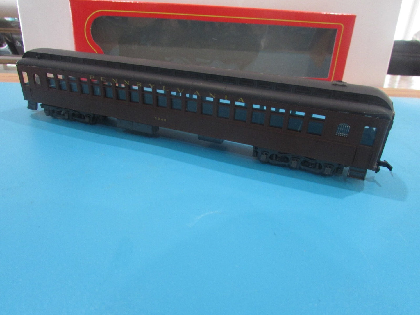 HO Scale IHC Coach Passenger Car Pennsylvania(Tuscan) Lot#2132