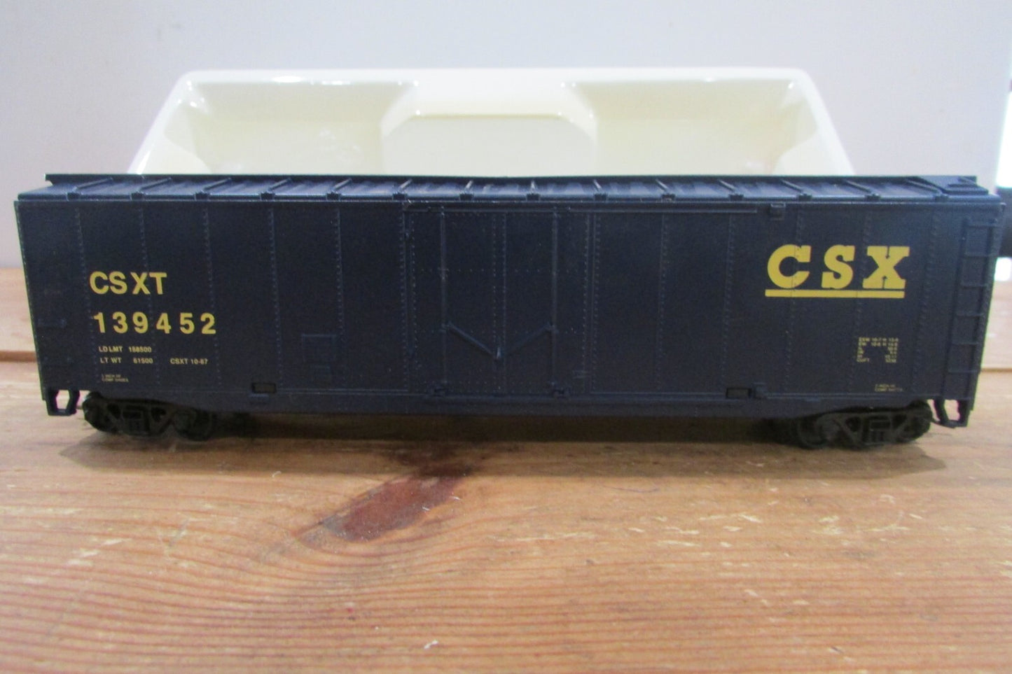HO Scale Walthers CSX Reefer Car #139452 Lot#4763