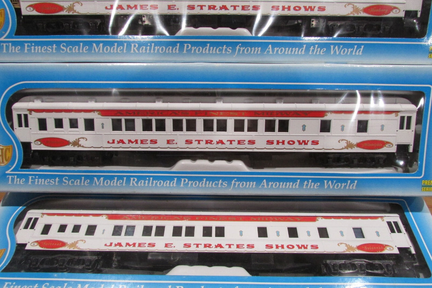 HO Scale IHC (4) James E. Strates Shows Assorted Passenger Cars Lot#3704