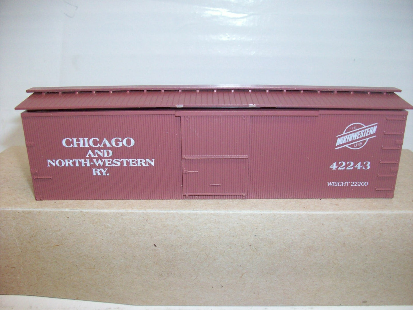 HO Scale RoundHouse 3286 OT 36' Boxcar Chicago & North-Western Kit Car Lot#0558