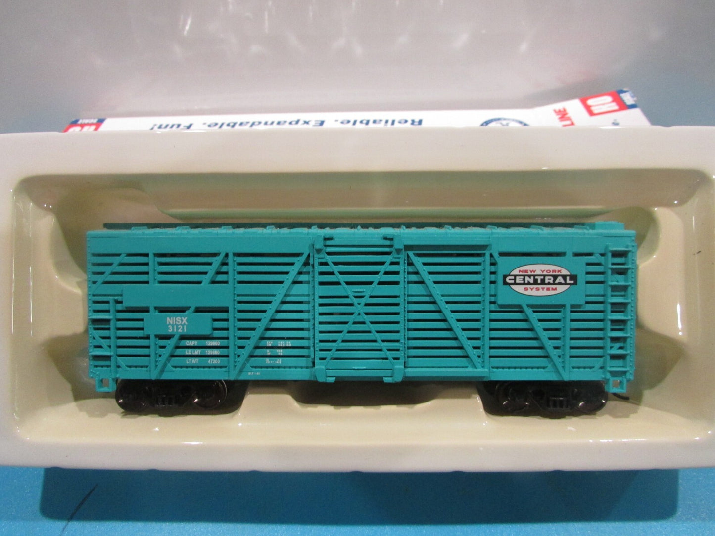 HO Scale Walthers Trainline 931-1687 New York Central Stock Car