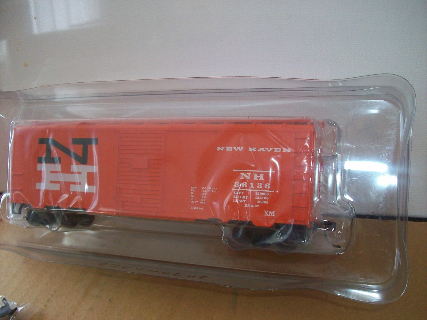 HO Scale Roundhouse 20414 40' AAR Single Door Box Car New Haven Lot#0562