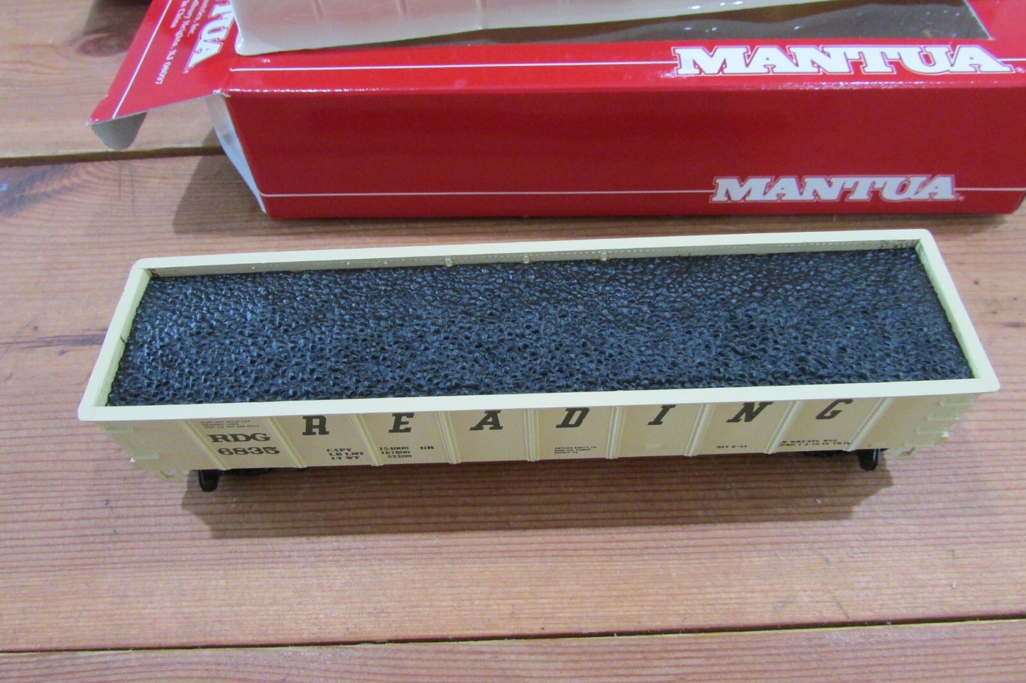 HO Scale Mantua (3) Heavy 43'' Gondola w/ Load READING LOT#4178