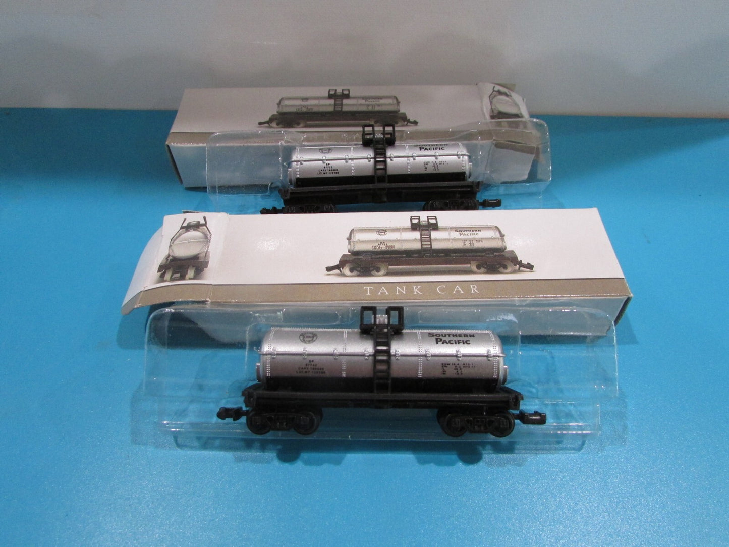 N Scale (6) Assorted Feright Cars Southern Pacific Lot#1212