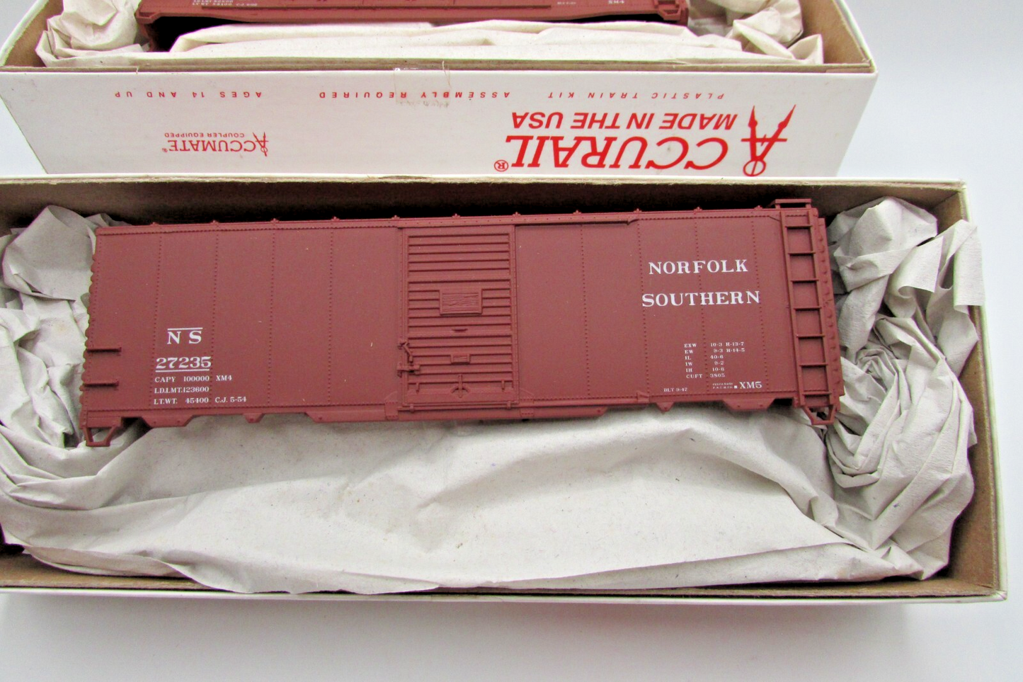 HO Scale Accurail (4) Assorted Freight Cars Kits Norflok Southern Lot#4815