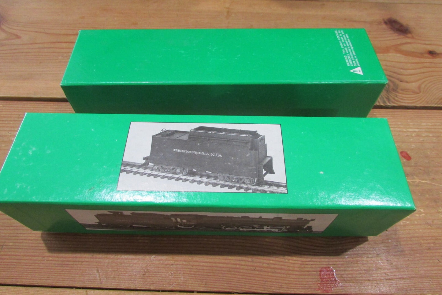 HO Scale Bowser 1-004106 (2) Metal Box Car Kit Reading Lot#4867