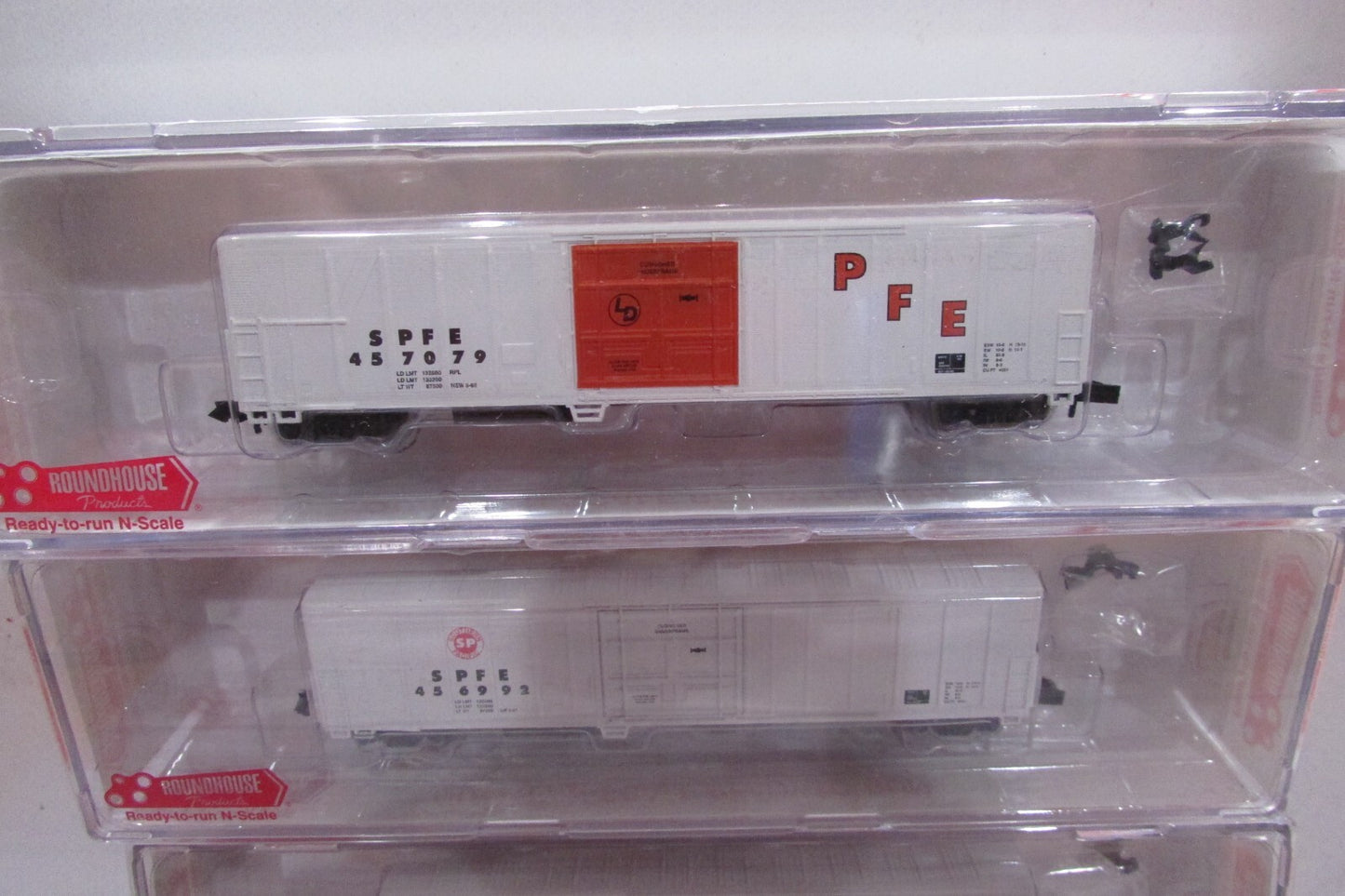 N Scale RoundHouse (4) 57' Mechanical Reefer SPFE Lot#3026