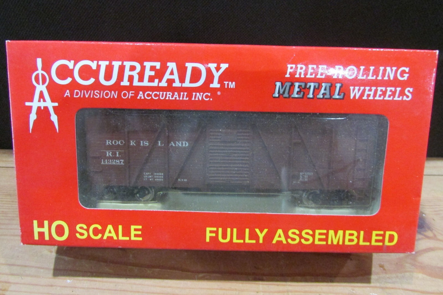 HO Scale Accurail 97110 Wood 40ft 6Panel Box Car Rock Island ACC4866
