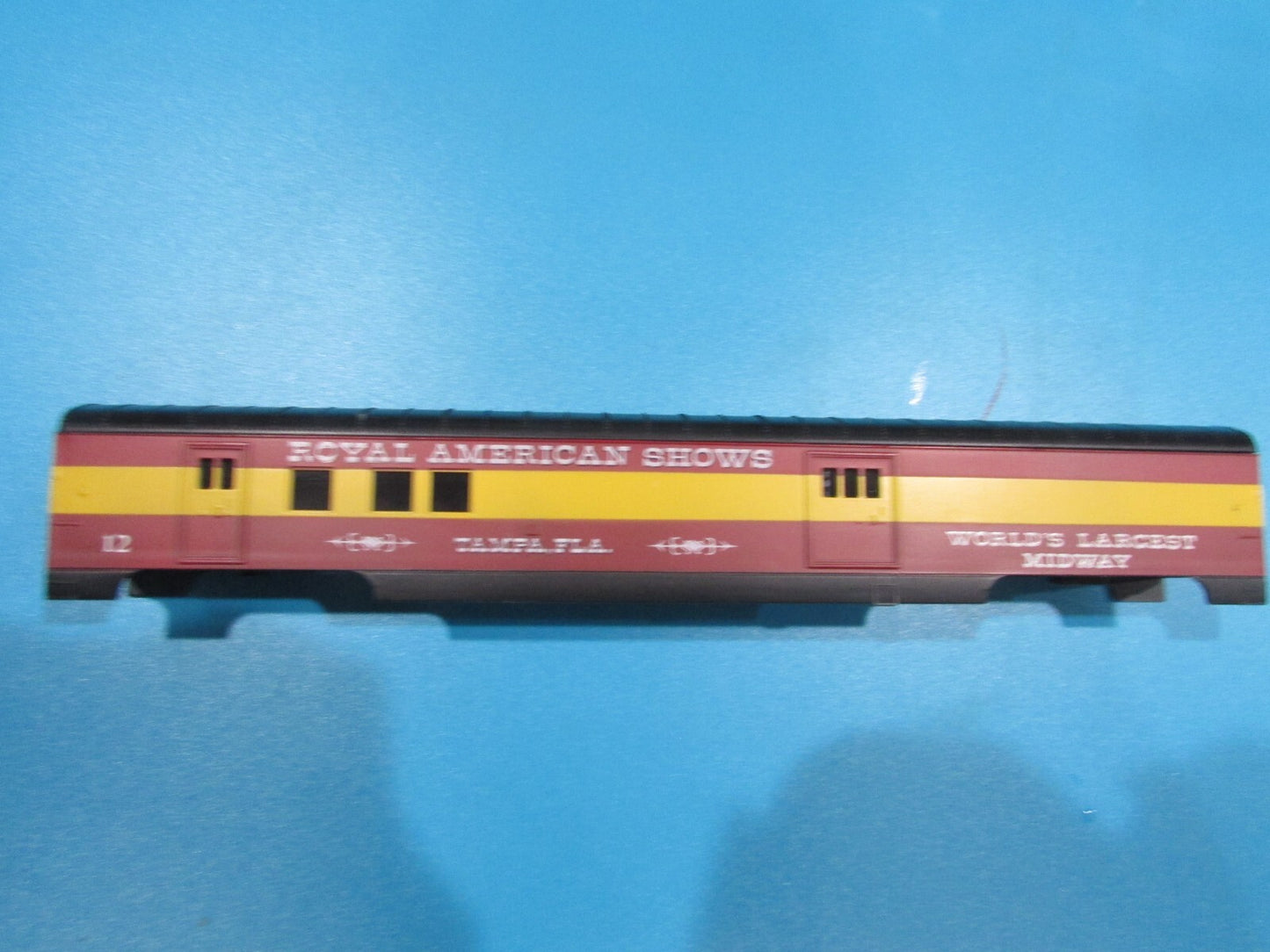 HO Scale Con-cor 72ft RPO/Bagagge Passenger Car kIT Lot#1680