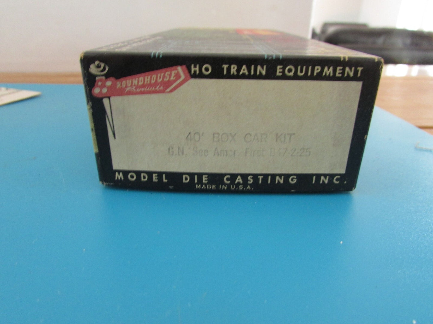 HO Scale Roundhouse B27 40' Box Car Kit Great Northern RH4285