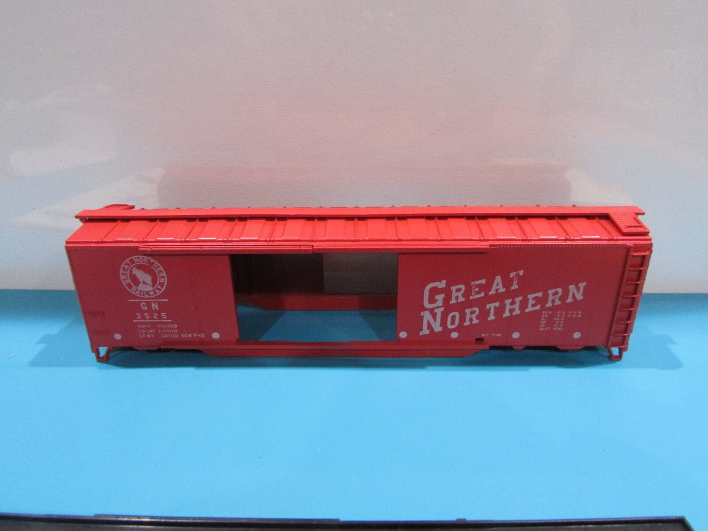 HO Scale Athearn (2) Freight Cars Kits Great Northern Lot#1002