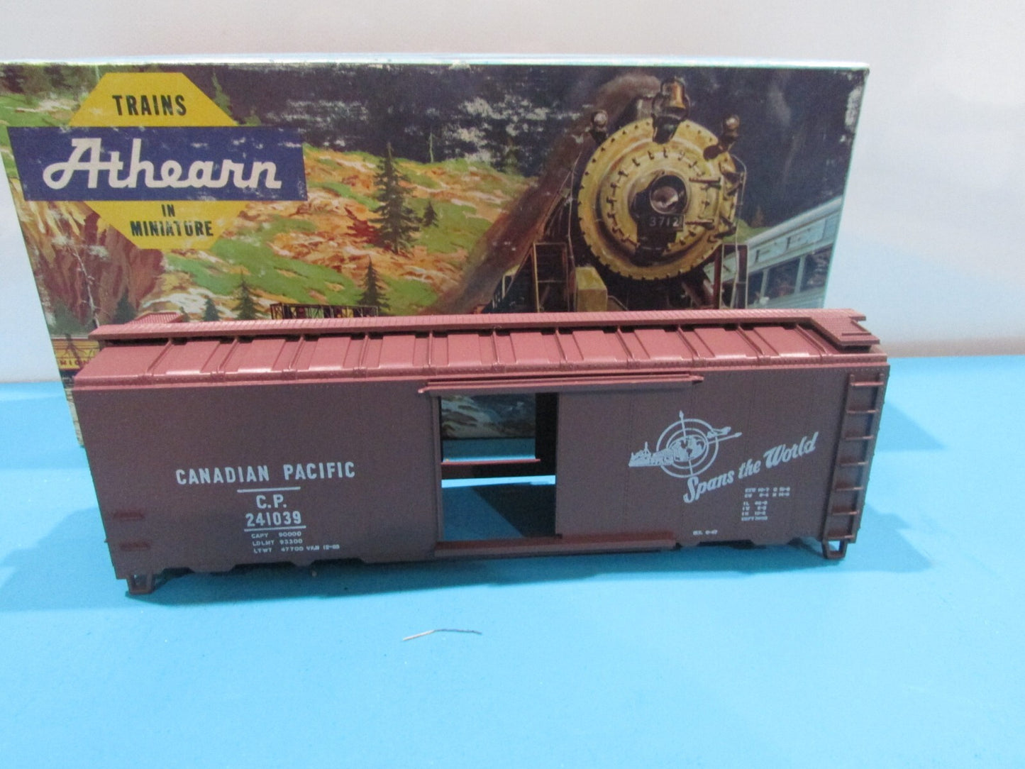 HO Scale Athearn(3)Assorted Freight Cars C.National & C.Pacific Lot#0943