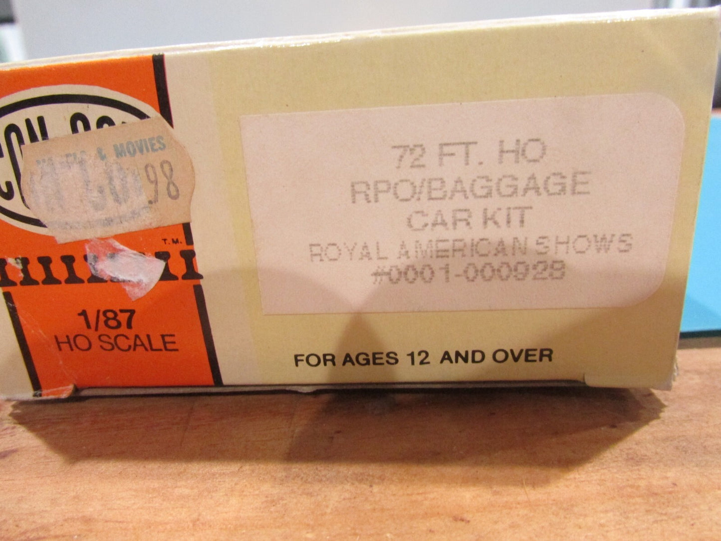 HO Scale Con-cor 72ft RPO/Bagagge Passenger Car kIT Lot#1680