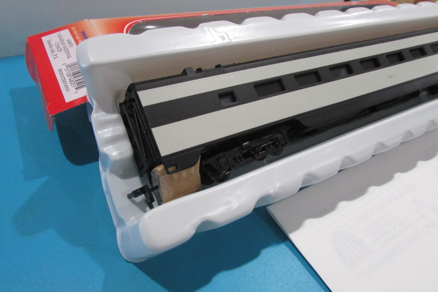 HO Scale IHC 48051 Canadian National Smooth Side Coach #5517 Lot#2472