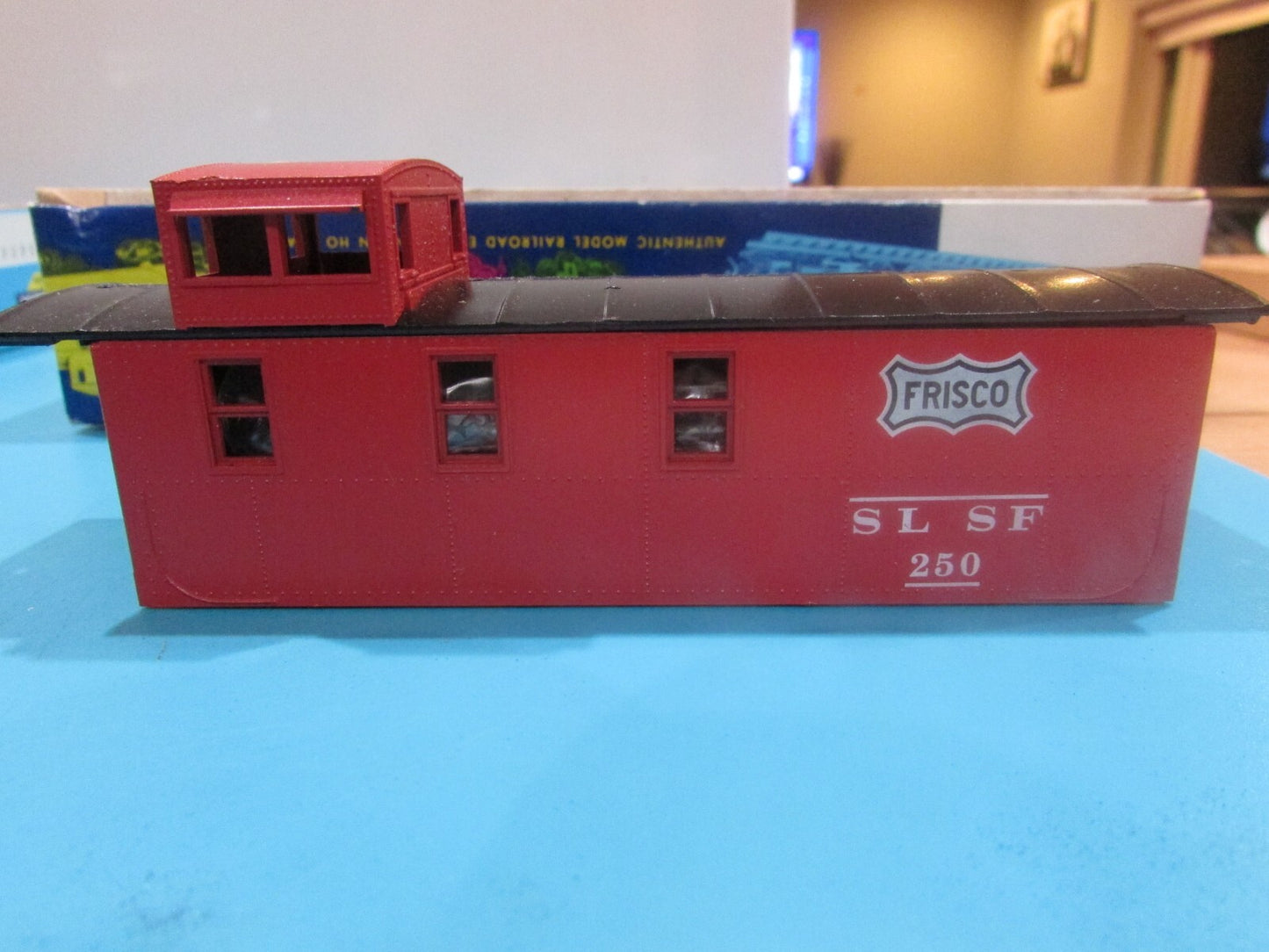HO Scale Athearn & Roadhouse Assorted Cars FRISCO Lot#1538