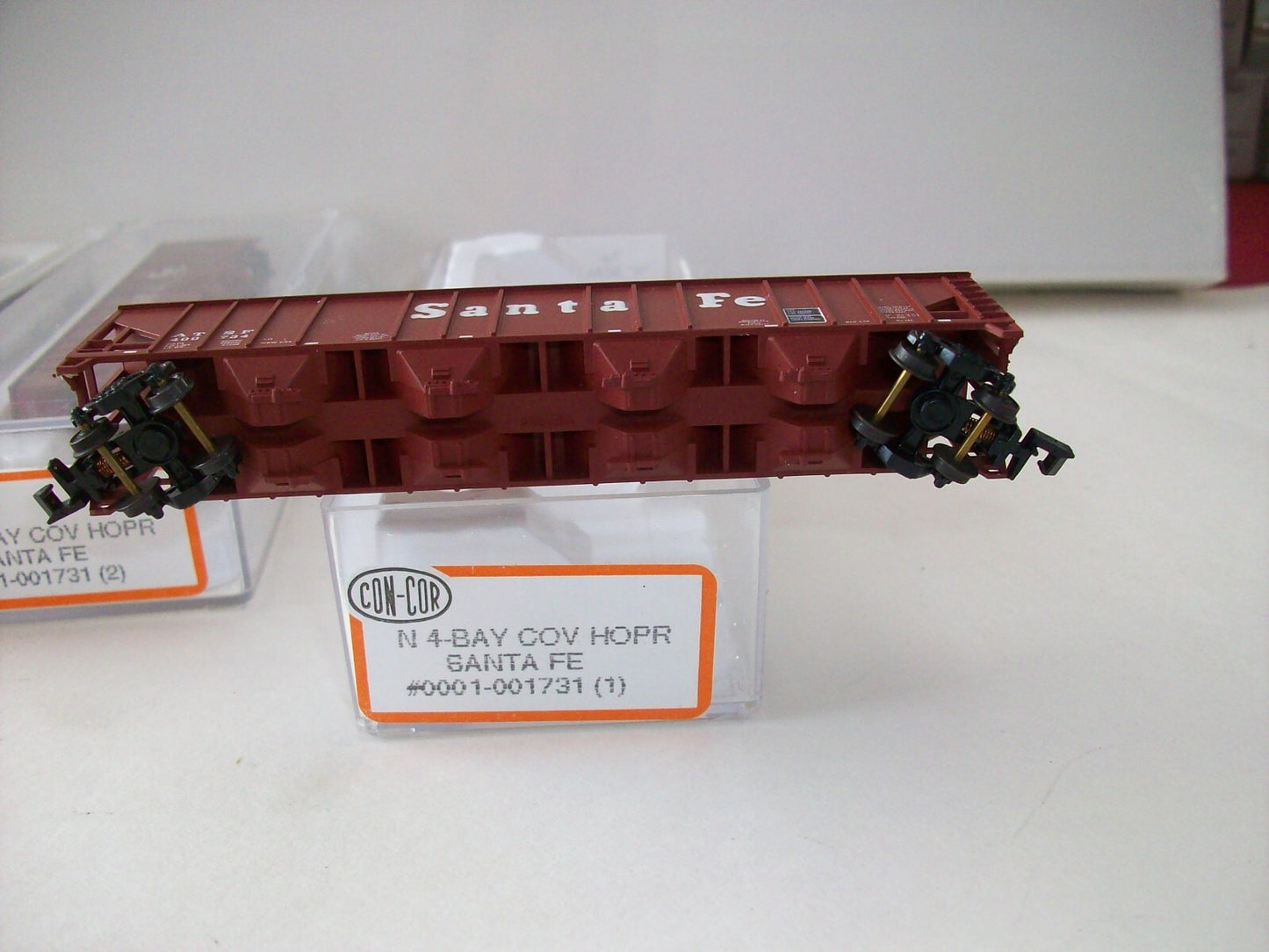 N Scale Con-Cor (3)Santa Fe Assorted Covered Hopper N01