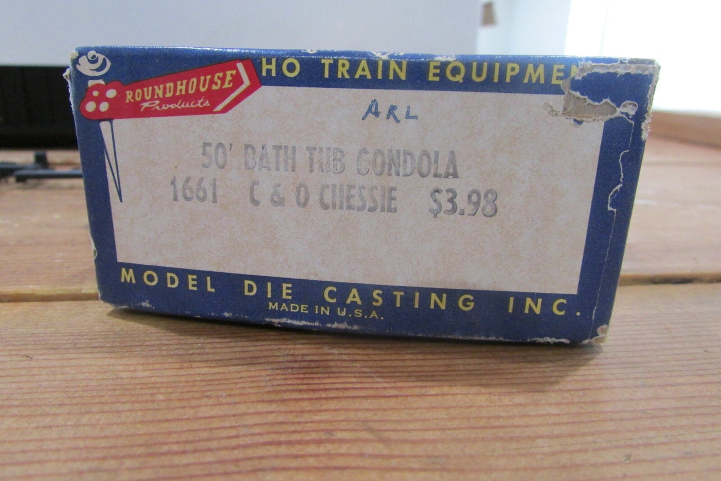 HO Scale RoundHouse 1661 50' Bath Tub Gondola C&O/Chessie System RH4746