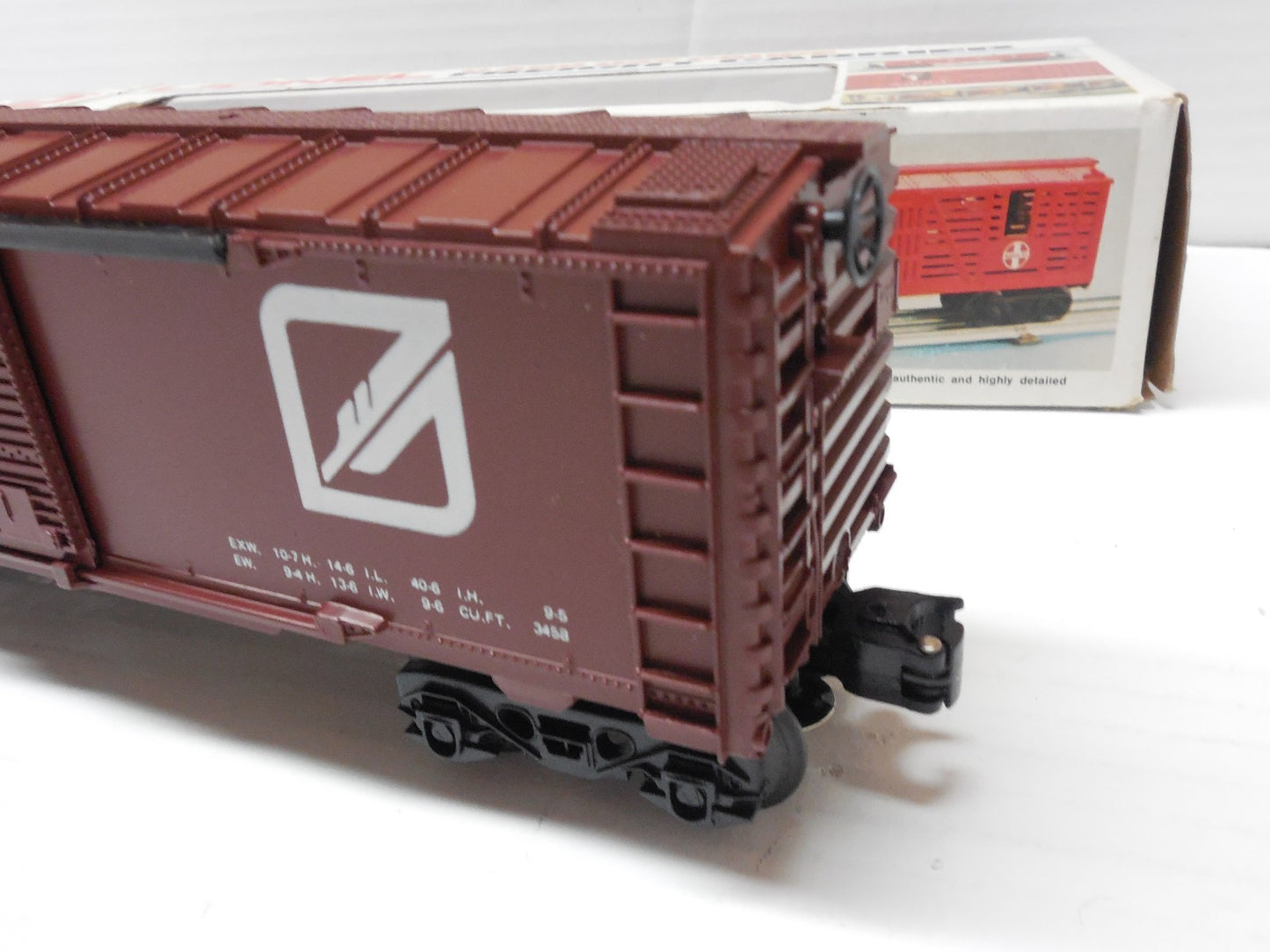 O SCALE Lionel 6-9452 Wester Pacific Box Car