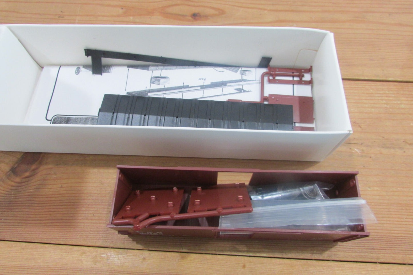 HO Scale (6) Branchline Trains Assorted Freight Cars Kit Lot#2953