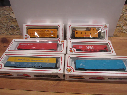 HO Scale Bachmann Assorted Freight Cars (6) Lot#1988