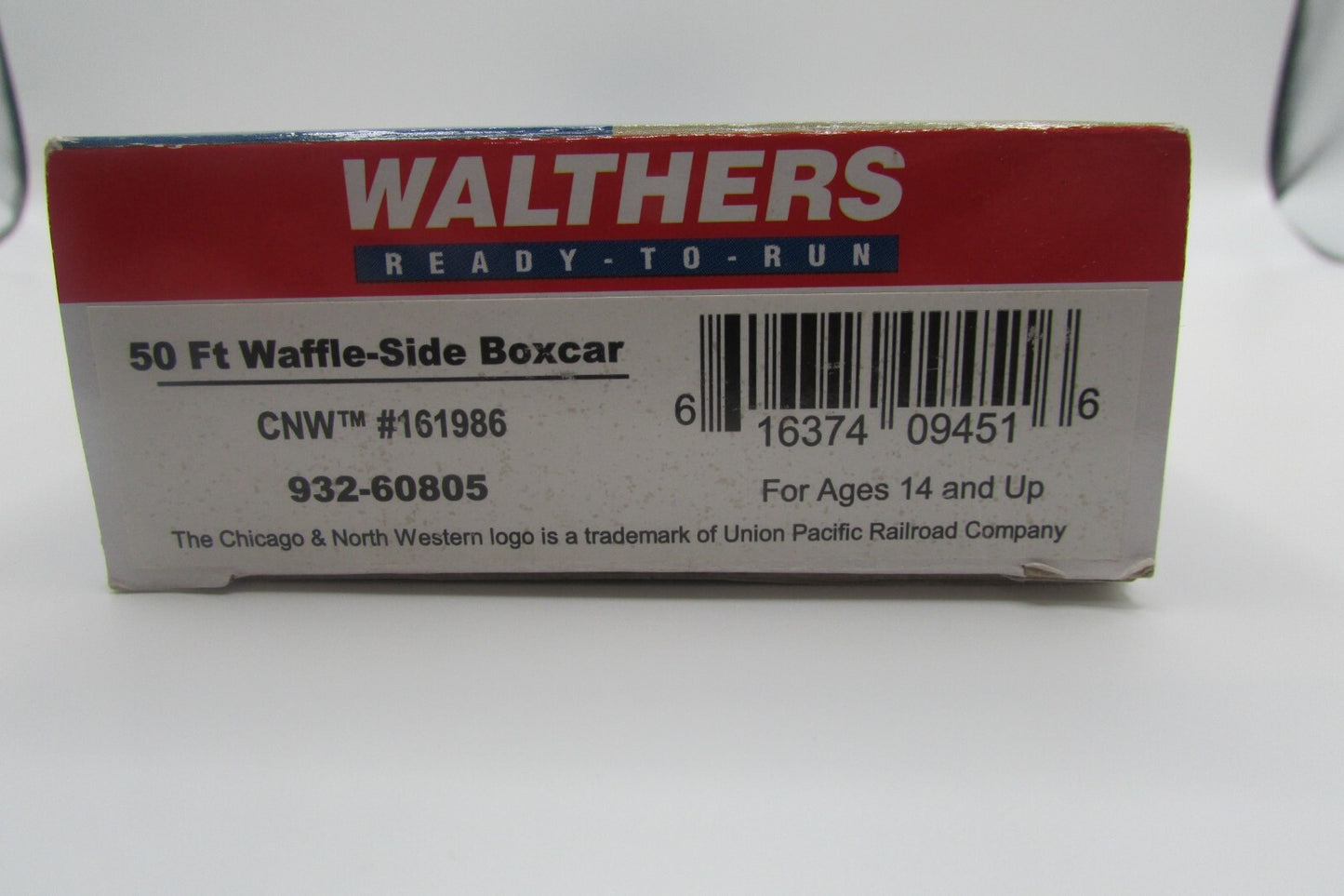 HO Scale Walthers 932-60805 50ft Waffle Side BoxCar CNW #161986 Lot#4044