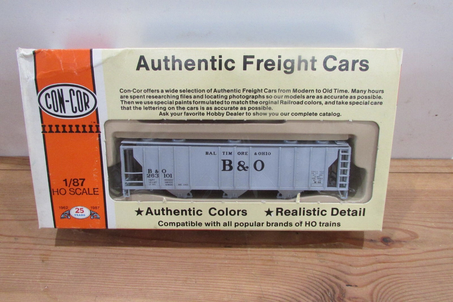 HO Scale Con-Cor B&O PS-2 Covered Hopper Kit Lot#3782