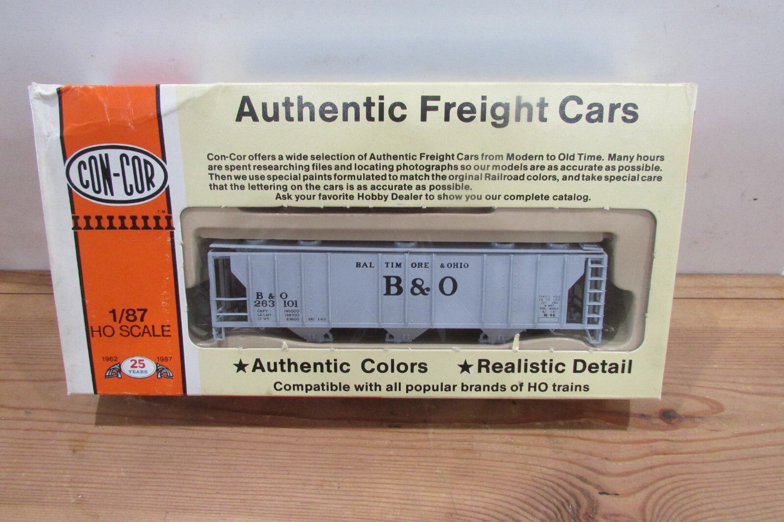 HO Scale Con-Cor B&O PS-2 Covered Hopper Kit Lot#3782