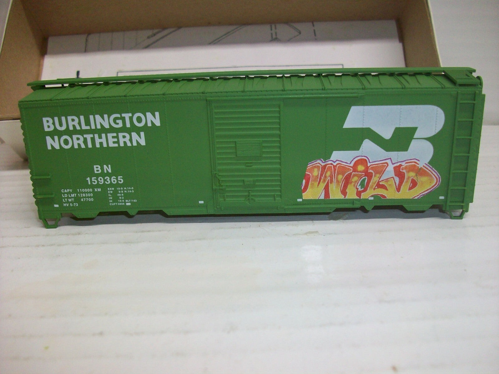 Ho Scale Accurail 3510 Burlington Northern 40' AAR Boxcar Kit  Lot#0427