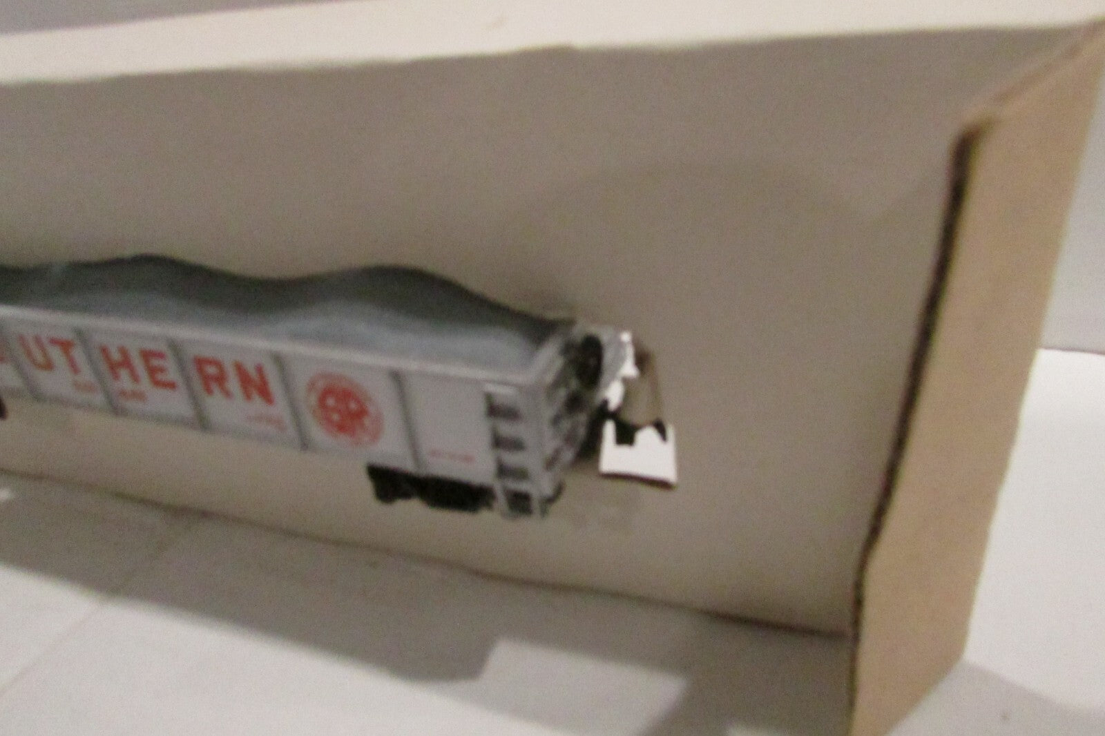 HO Scale AHM 5542 Gondola with Load Southern #1246