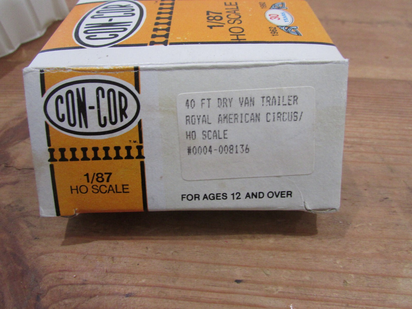HO Scale Con-Cor 04-08136 40ft Dry Van Trailer Royal American Circus  Lot#3493