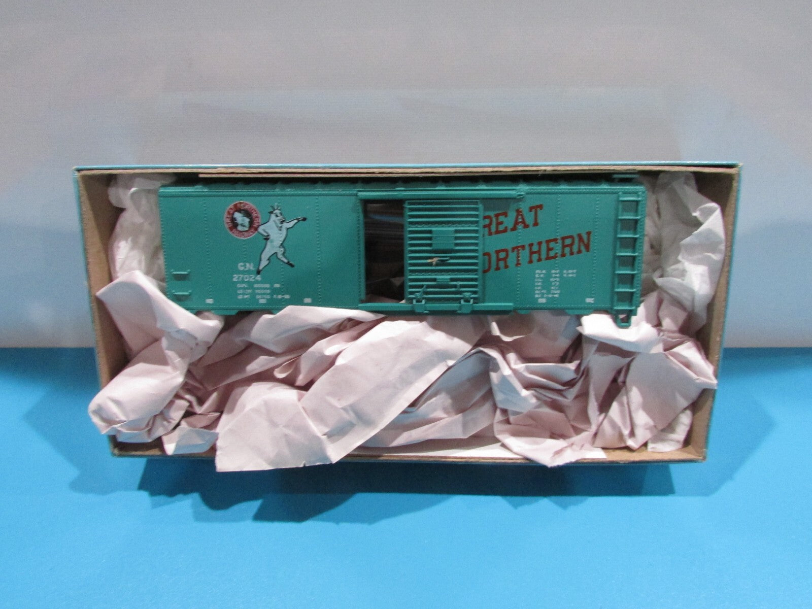 HO Scale Athearn (2) Freight Cars Kits  Great Northern Lot#1002