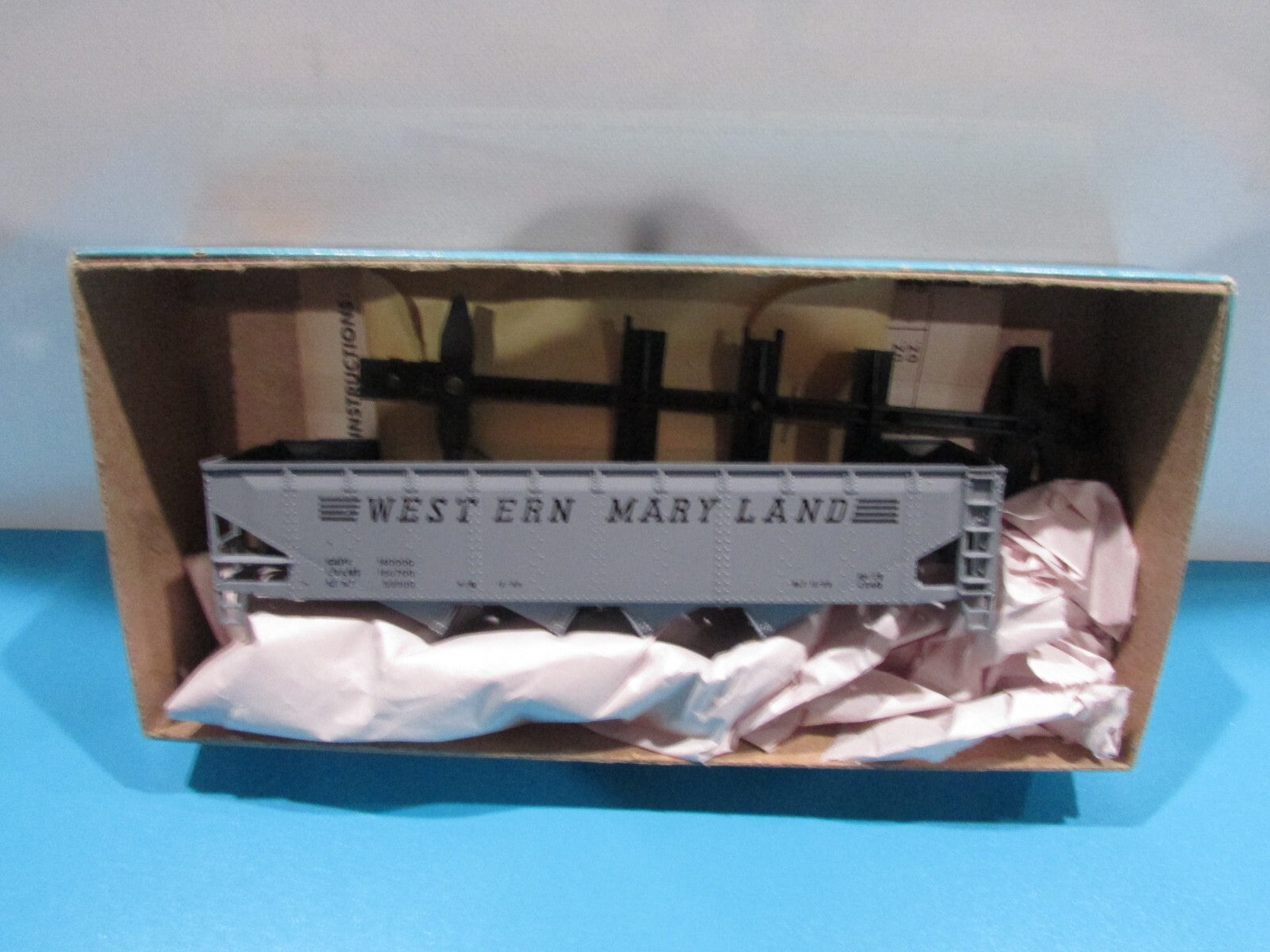 HO Scale Athearn 1757 Hopper Car Kit Western Maryland  Lot#1003