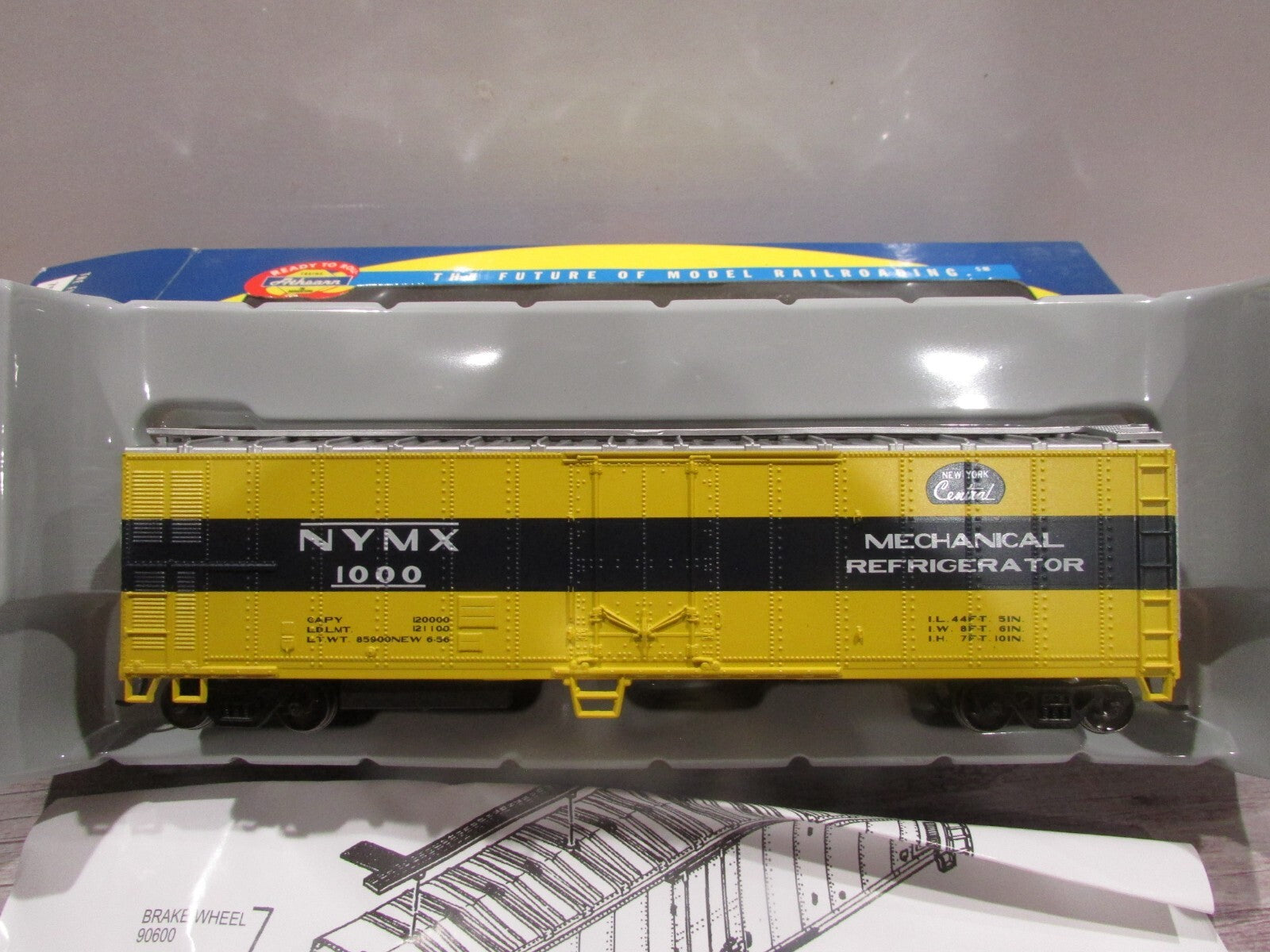 Ho Scale Athearn 7555 50' Smooth Refeer New York Central #1000