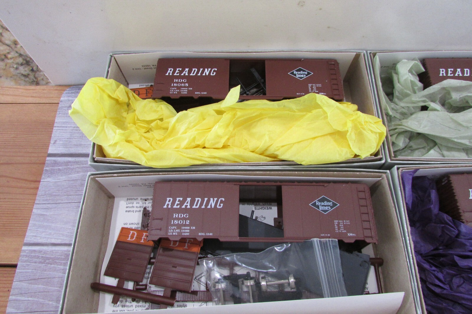 HO Scale (6)C&BT Shops Assorted Freight Cars "READING" Kits LOT#2959