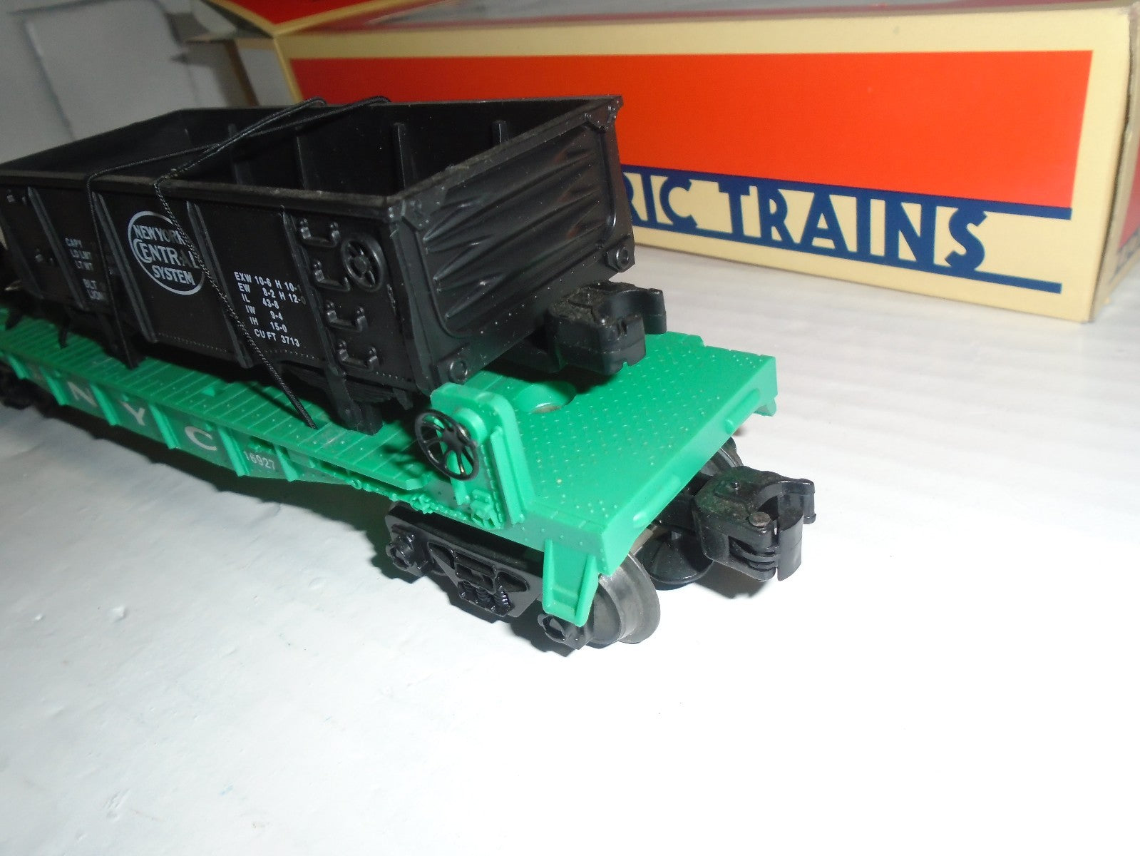 O Scale Lionel 6-16927 New York Central Flatcar w/Gondola