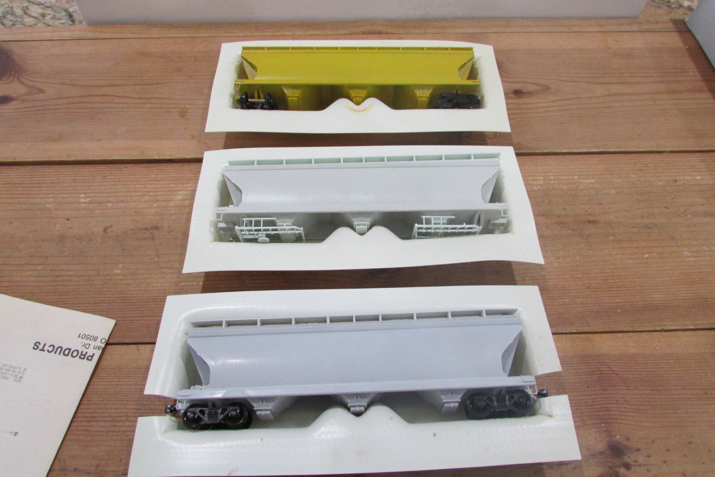 HO Scale Front Range Products(3) ACF 3Bay Grain Cars Undecorated  Lot#4733