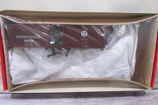 HO Scale Walthers 932-2051 40ft X-29 Steel Box Car Pennsylvania R.R Kit