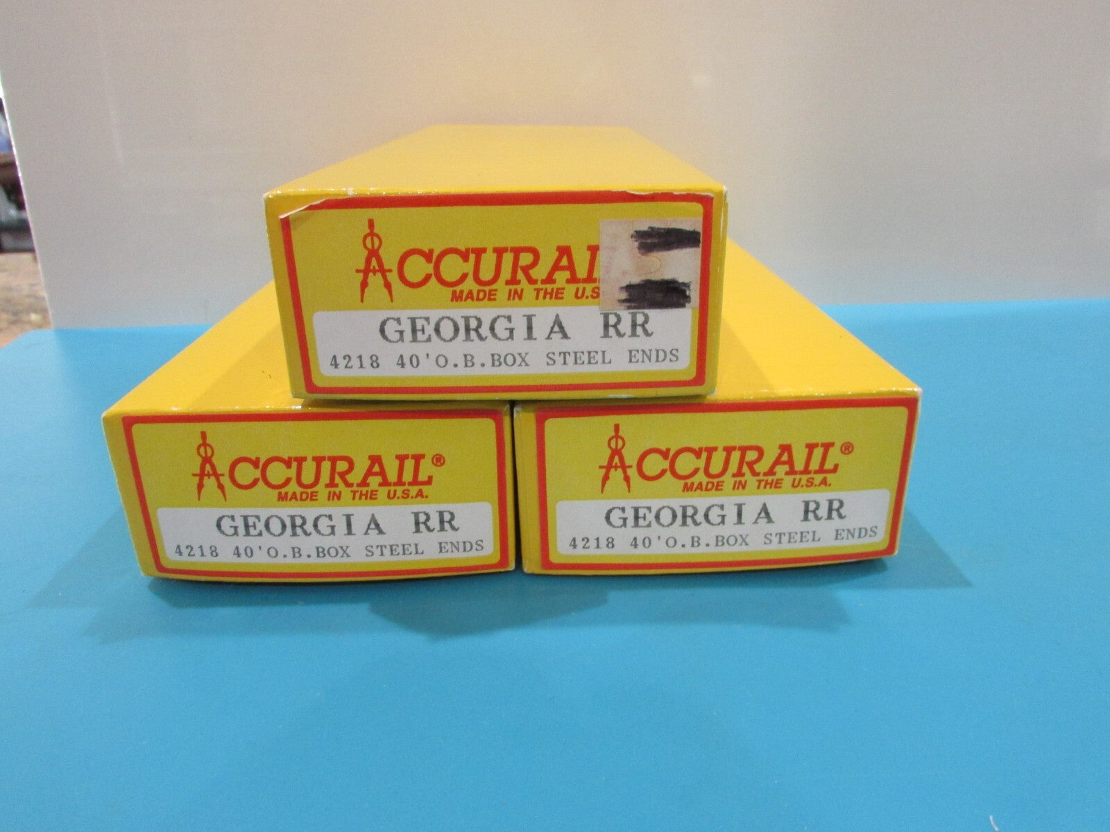 Ho Scale Accurail 4218 (3cars) 40' O.B Box Steel Ends Georgia RR Lot#1375