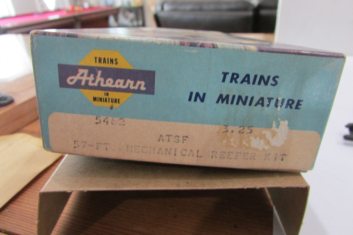 HO Scale Athearn 5462 ATSF 57' Mechanical Reefer Kit Santa Fe