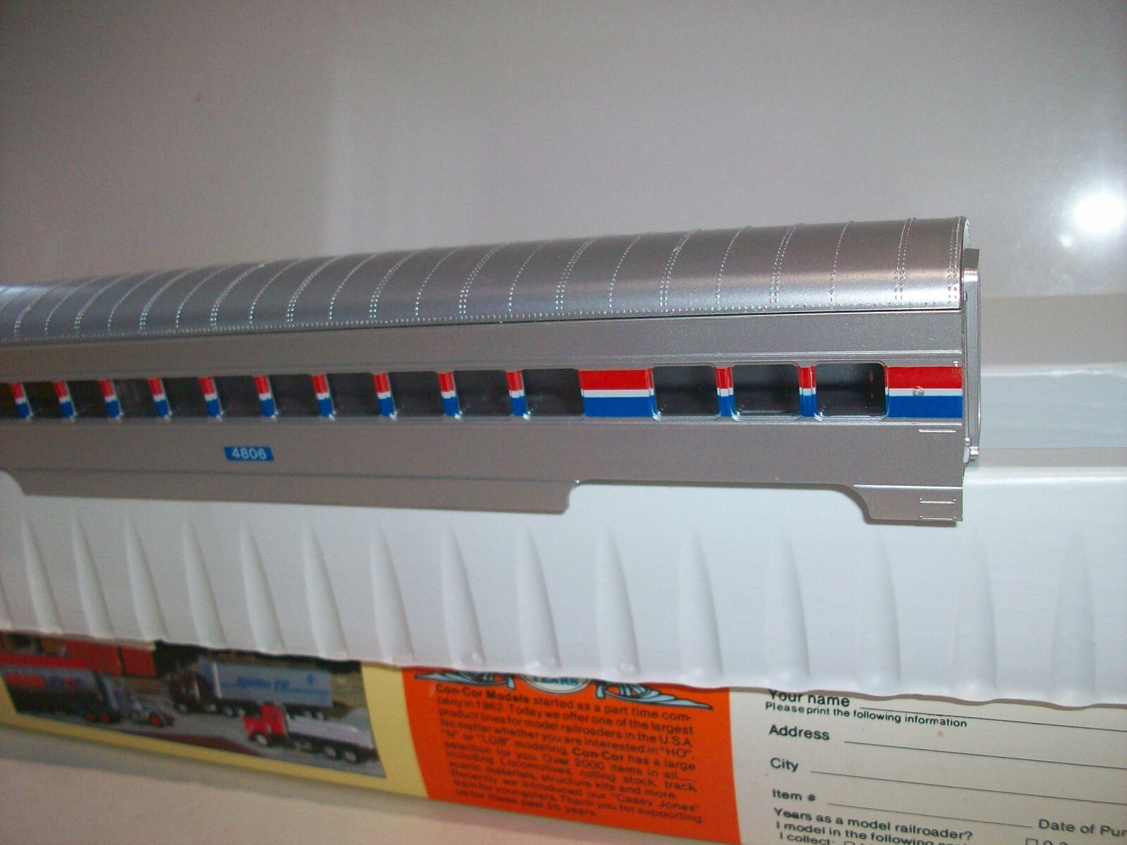 HO Scale Con-Cor  01-000906 72FT Coach Car Kit AMTRAK Lot#0476
