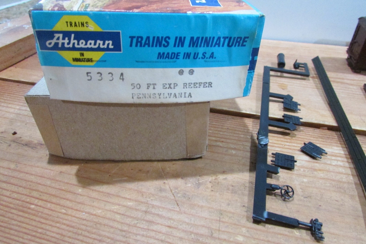 HO Scale Athearn 5334 50ft Express Reefer Pennsylvania ATH4648